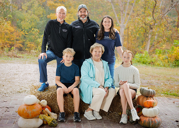 Deselms Crew-6